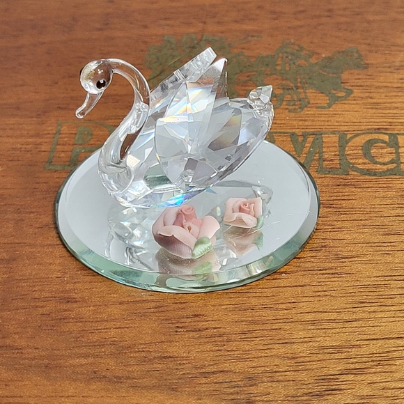 Vintage Minature Crystal Swan on Mirror Figurine - Picture 3 of 17